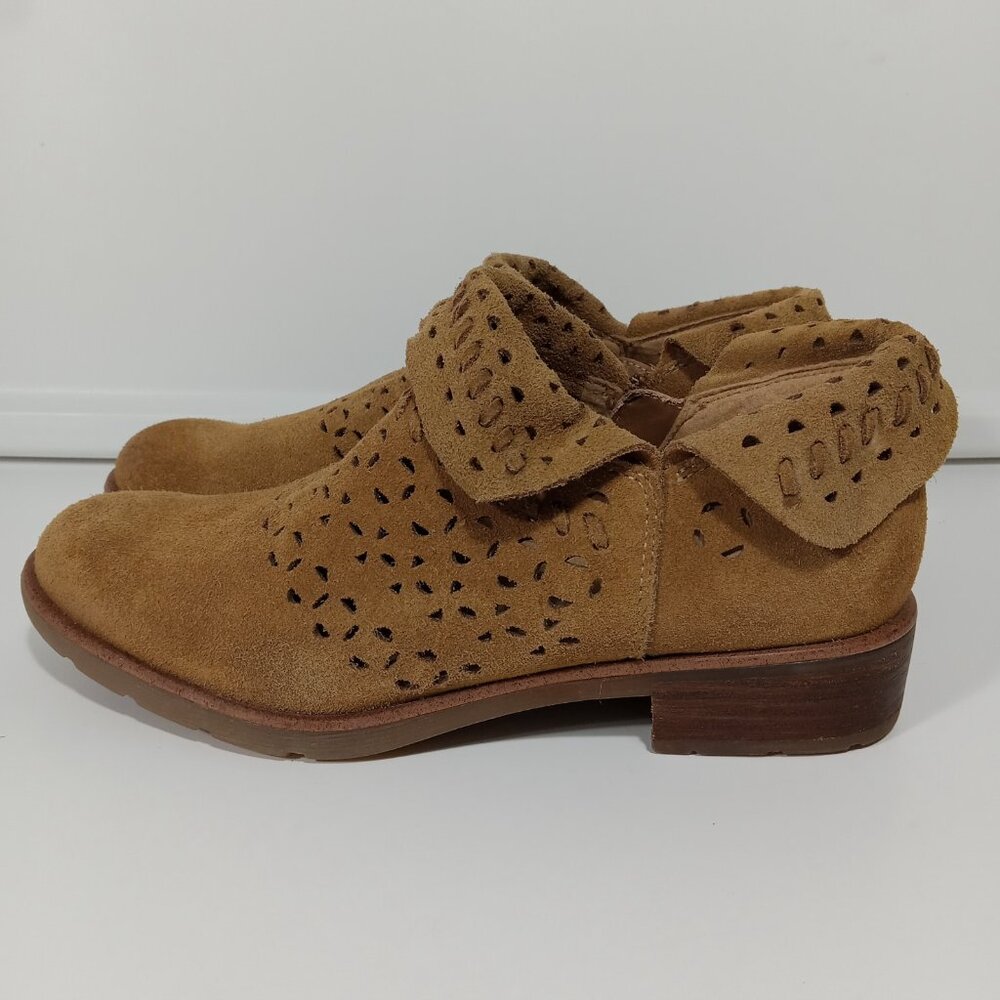 SOFFT Bristow Chambray Ankle Boots Preforated Suede Carmel Tan Brown Size 8 - Picture 2 of 11
